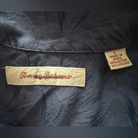 TOMMY BAHAMA Blue Hawaiian Aloha Tropical Shirt Men L Large - Picture 4 of 5